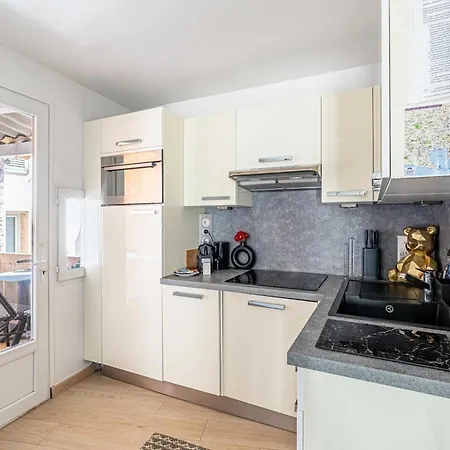 Appartement Le Contemporain Adorable Avec Petite Terrasse, Emplacement Ideal Dans Le Centre Cannes